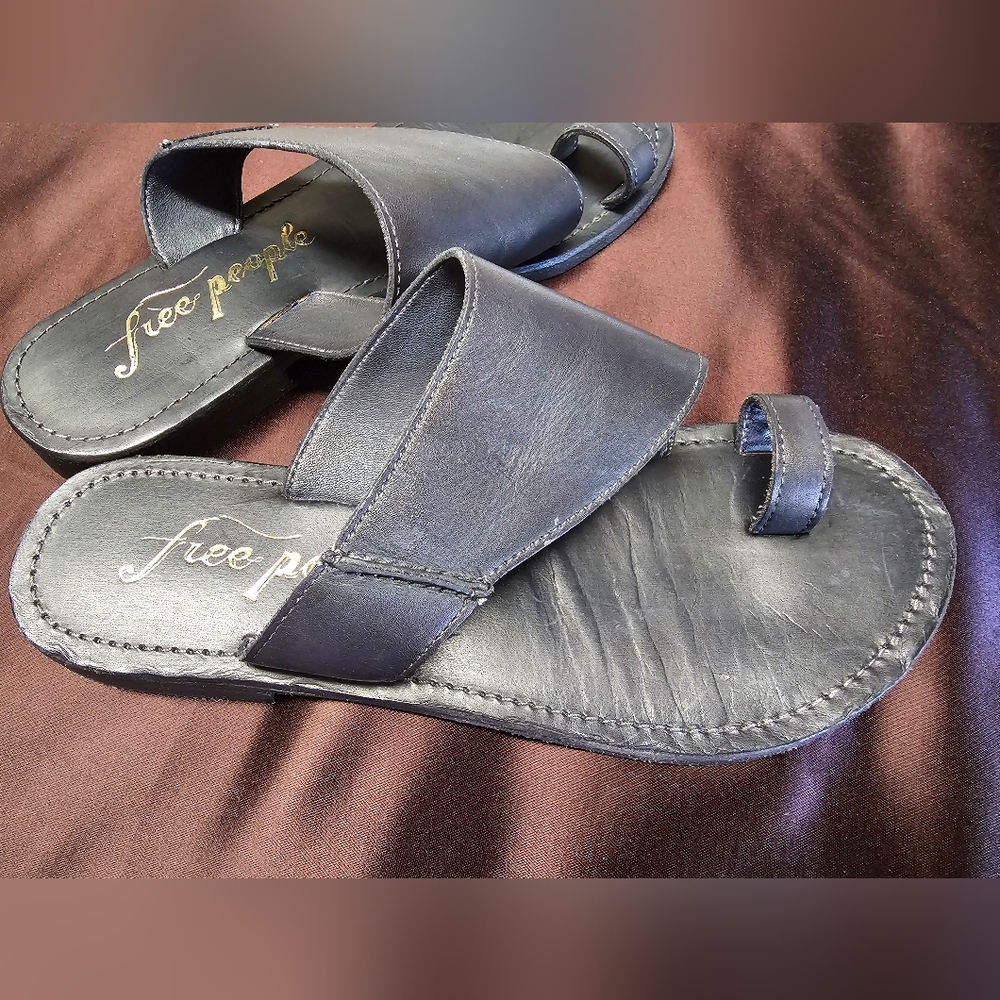 Free People Sant Antoni Slide Sandals Black Size 37 (US 6.5-7) - Picture 3 of 6
